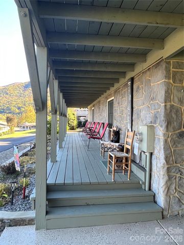 10 Onyx Lane, Maggie Valley, NC 28751