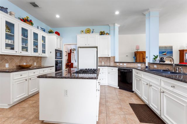 2885 Smokey Lake Lane, League City, TX 77539