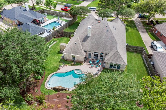 2885 Smokey Lake Lane, League City, TX 77539