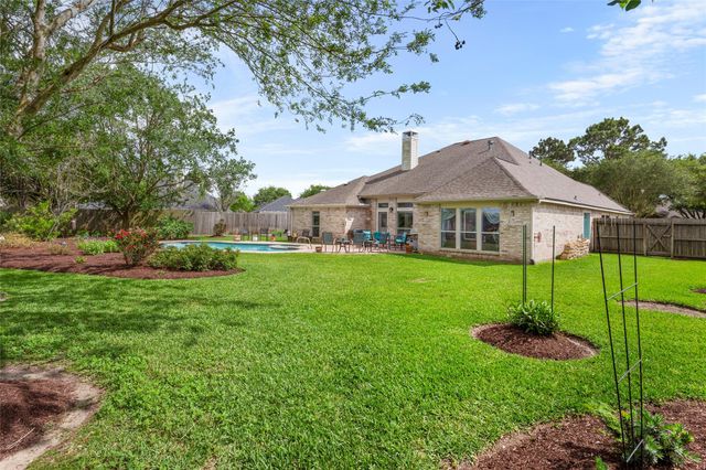 2885 Smokey Lake Lane, League City, TX 77539