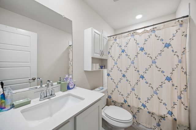 10104 Sunnyview Lane, Aubrey, TX 76227