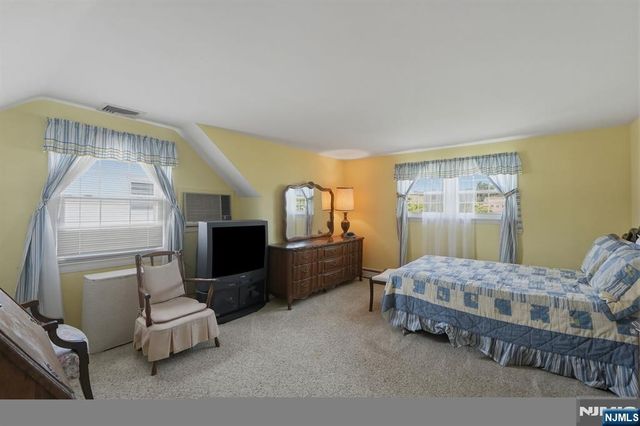 183 Lee Street, Elmwood Park, NJ 07407