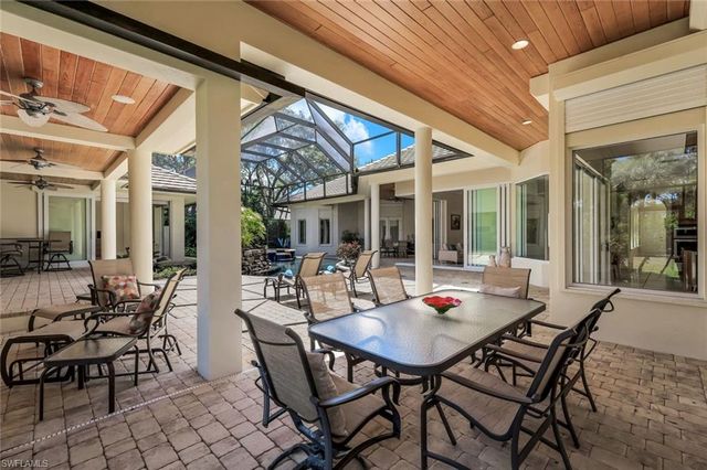 1284 Pocantico LN, Naples, FL 34110