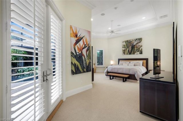 1284 Pocantico LN, Naples, FL 34110