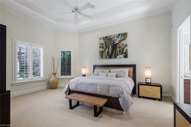 1284 Pocantico LN, Naples, FL 34110