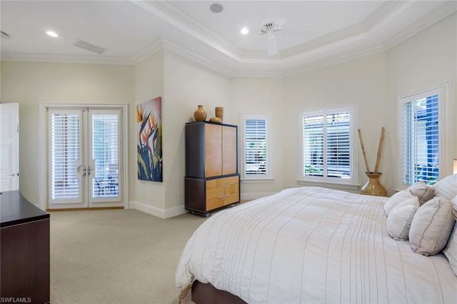 1284 Pocantico LN, Naples, FL 34110