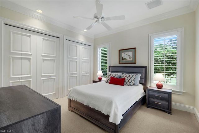 1284 Pocantico LN, Naples, FL 34110