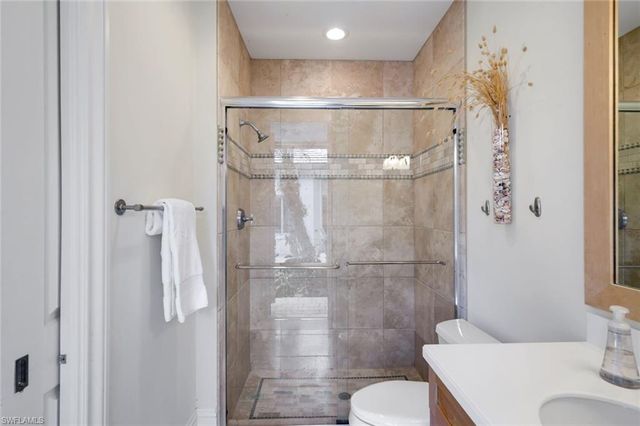 1284 Pocantico LN, Naples, FL 34110