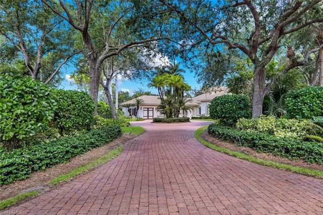 1284 Pocantico LN, Naples, FL 34110