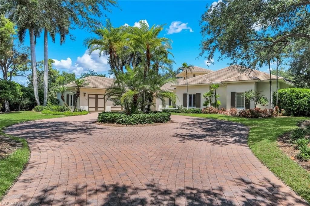 1284 Pocantico LN, Naples, FL 34110