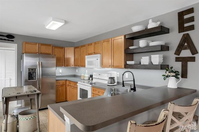 372 Martin Field Court, Villa Ridge, MO 63089