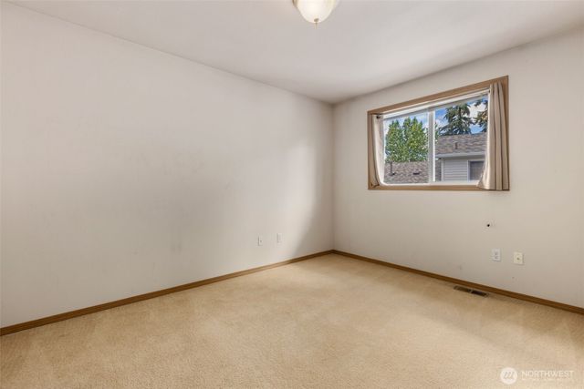 12421 63rd Avenue E, Puyallup, WA 98373