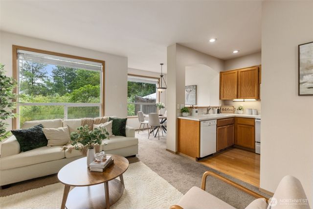 12421 63rd Avenue E, Puyallup, WA 98373