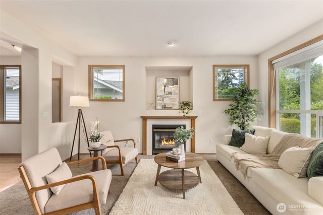 12421 63rd Avenue E, Puyallup, WA 98373