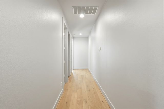 1005 Mount Auburn Avenue, Dallas, TX 75223