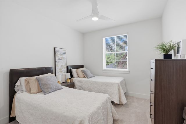 1005 Mount Auburn Avenue, Dallas, TX 75223