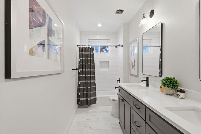 1005 Mount Auburn Avenue, Dallas, TX 75223