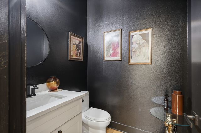 1005 Mount Auburn Avenue, Dallas, TX 75223