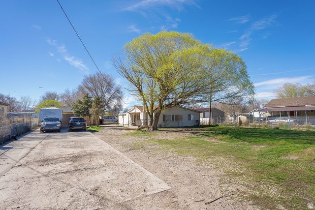 2504 S CHESTERFIELD ST, West Valley City, UT 84119