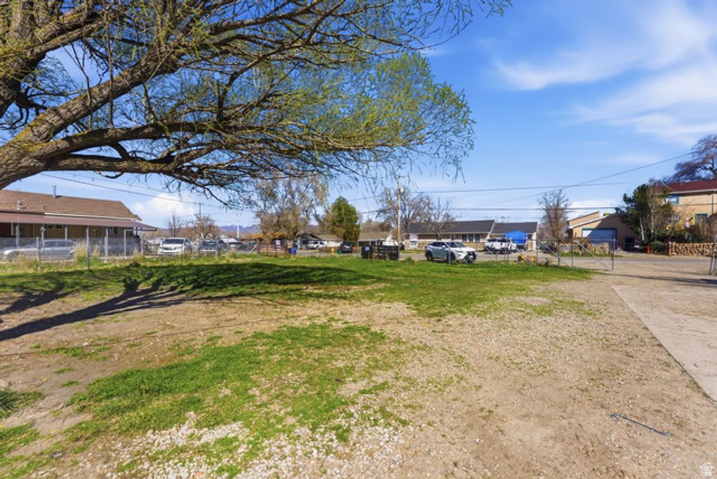 2504 S CHESTERFIELD ST, West Valley City, UT 84119