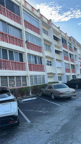 215 SE 3rd Ave 306C, Hallandale Beach, FL 33009