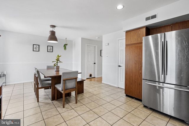 19 EVERGREEN LN, Phoenixville, PA 19460