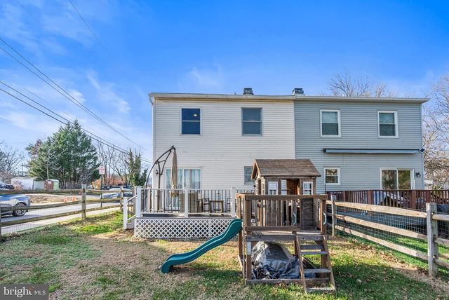 19 EVERGREEN LN, Phoenixville, PA 19460