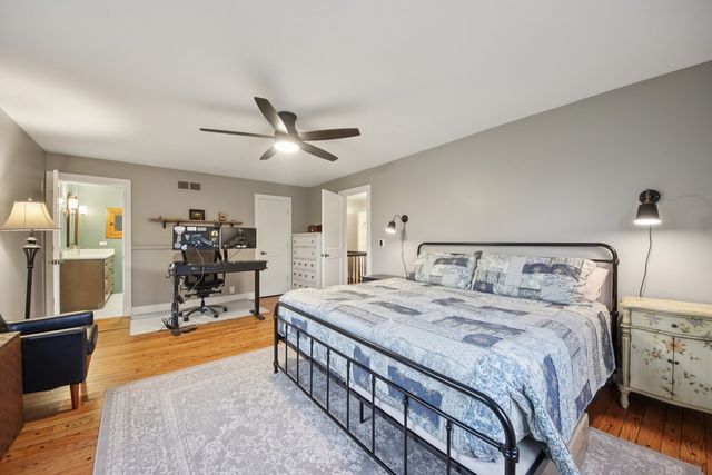 3720 Great Hill Road, Crystal Lake, IL 60012