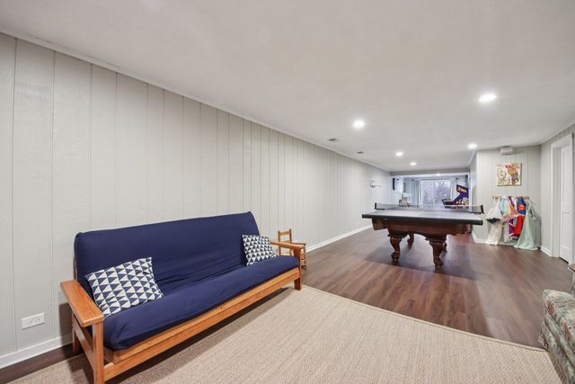 3720 Great Hill Road, Crystal Lake, IL 60012