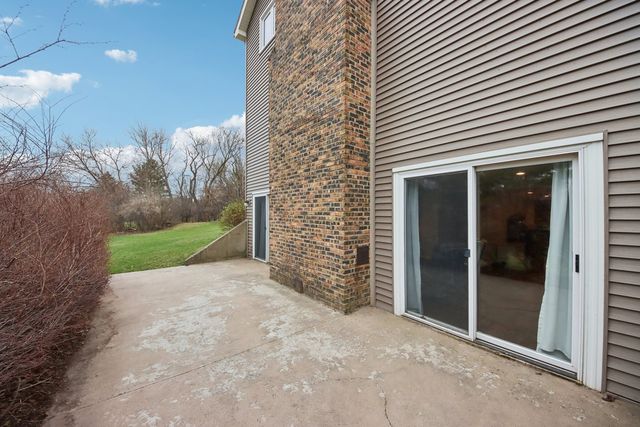 3720 Great Hill Road, Crystal Lake, IL 60012