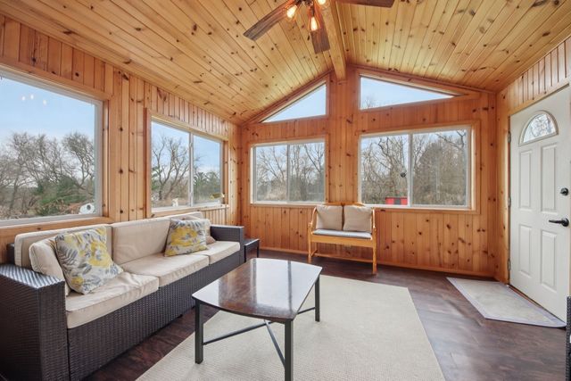 3720 Great Hill Road, Crystal Lake, IL 60012