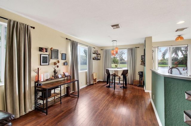 3167 Laurel Ridge Circle, Riviera Beach, FL 33404