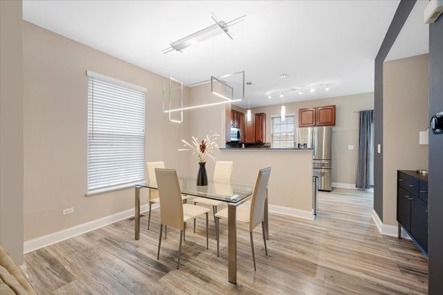 1401 S Fairfield Avenue, Lombard, IL 60148