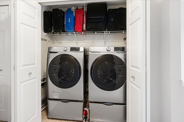 1401 S Fairfield Avenue, Lombard, IL 60148