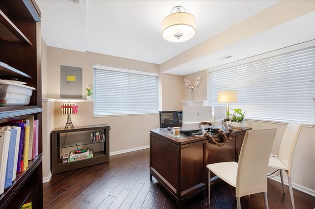 1401 S Fairfield Avenue, Lombard, IL 60148