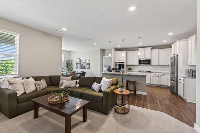 4795 Copper Circle, Woodbury, MN 55125