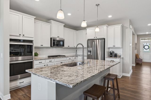 4795 Copper Circle, Woodbury, MN 55125