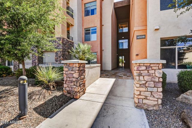 4909 N WOODMERE FAIRWAY -- 1012, Scottsdale, AZ 85251