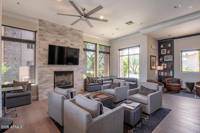 4909 N WOODMERE FAIRWAY -- 1012, Scottsdale, AZ 85251