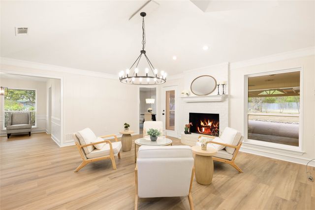 2850 Oak Tree Lane, Midlothian, TX 76065