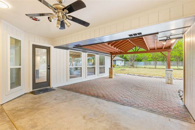 2850 Oak Tree Lane, Midlothian, TX 76065