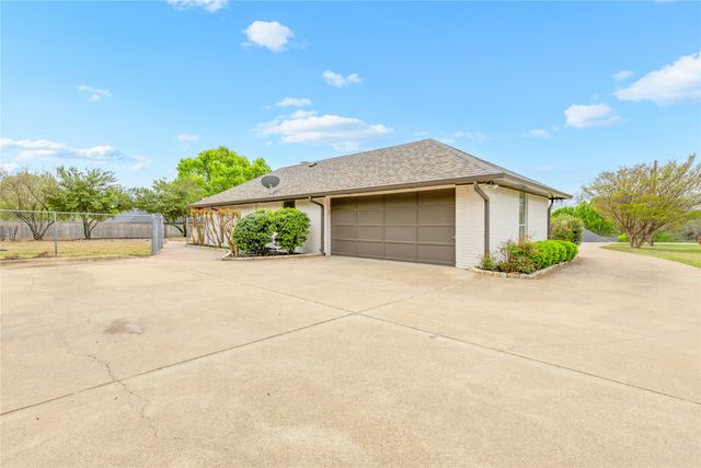2850 Oak Tree Lane, Midlothian, TX 76065