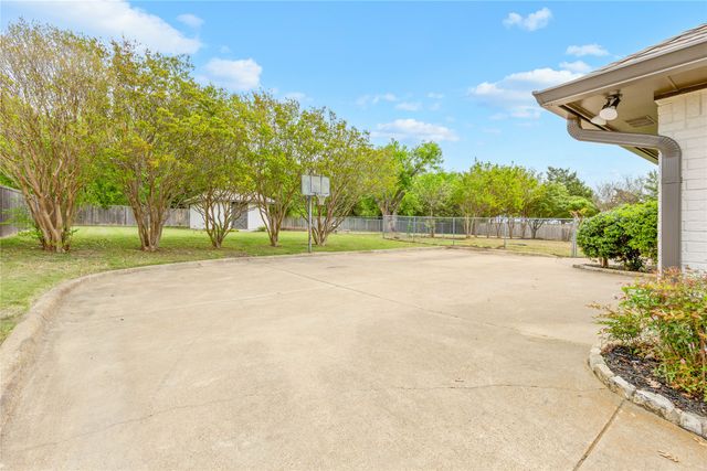 2850 Oak Tree Lane, Midlothian, TX 76065