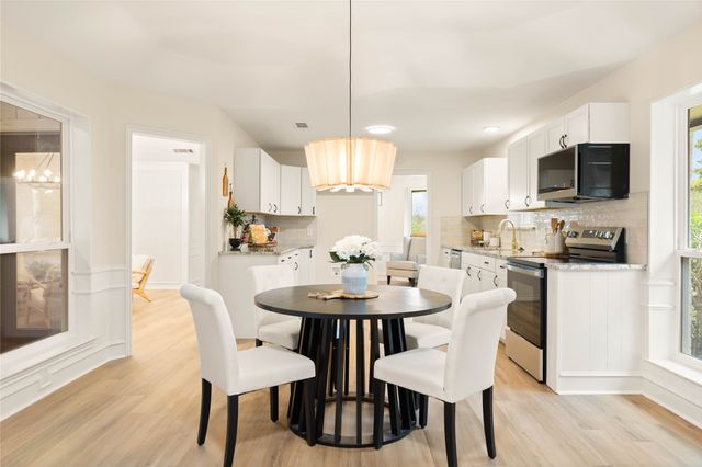 2850 Oak Tree Lane, Midlothian, TX 76065