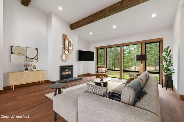 180 Ironstone Dr, Sandpoint, ID 83864