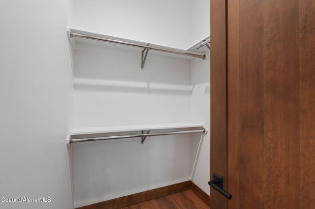 180 Ironstone Dr, Sandpoint, ID 83864