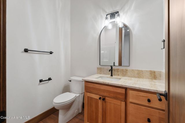 180 Ironstone Dr, Sandpoint, ID 83864