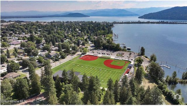 180 Ironstone Dr, Sandpoint, ID 83864