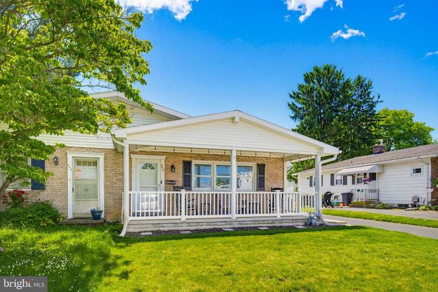 449 W MARION ST, Lititz, PA 17543