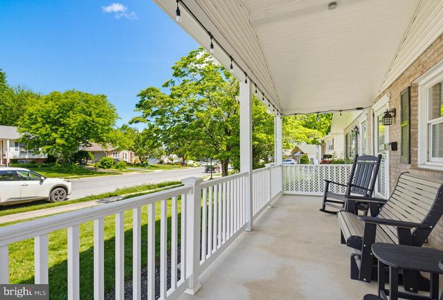 449 W MARION ST, Lititz, PA 17543